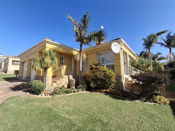 3 Bedroom Townhouse 3 Bedroom Townhouse