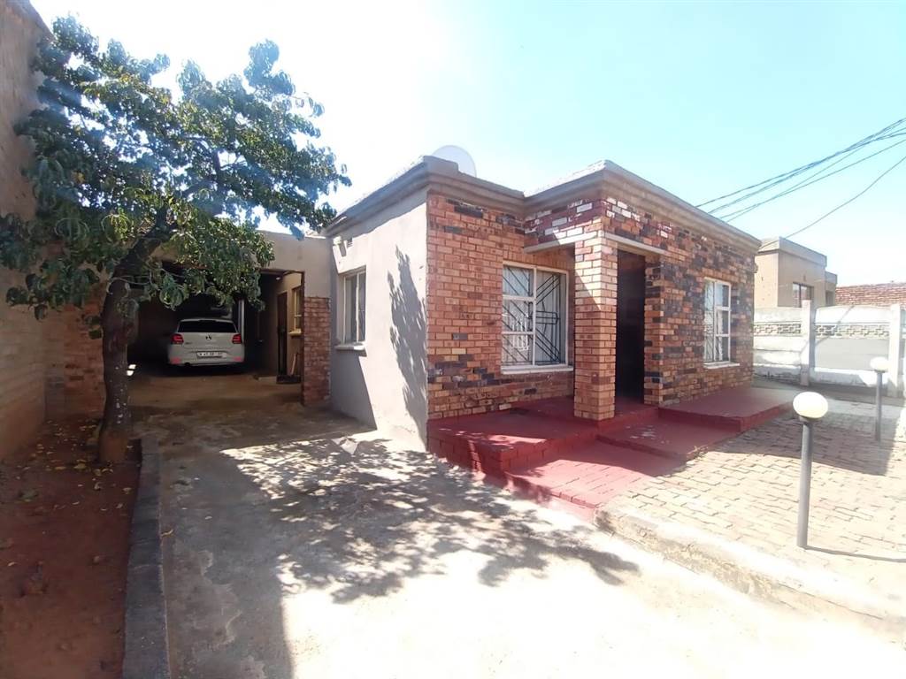3 Bed House in Reiger Park photo number 1
