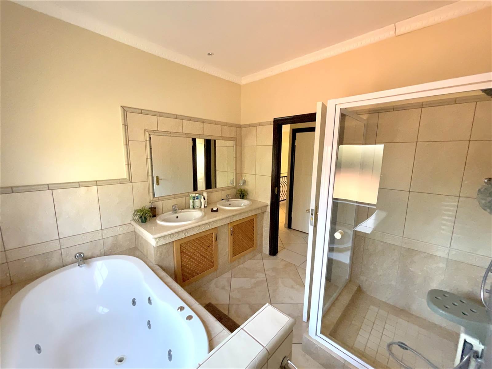 4 Bed House in Vaal Marina photo number 13