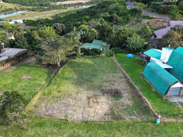 853 m² Land