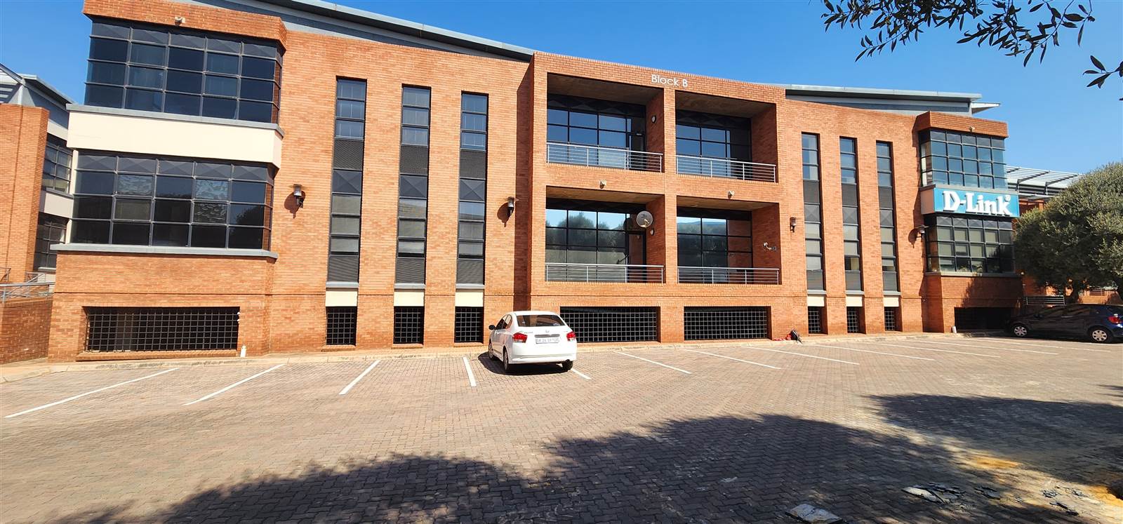 254.5  m² Commercial space in Highveld photo number 1