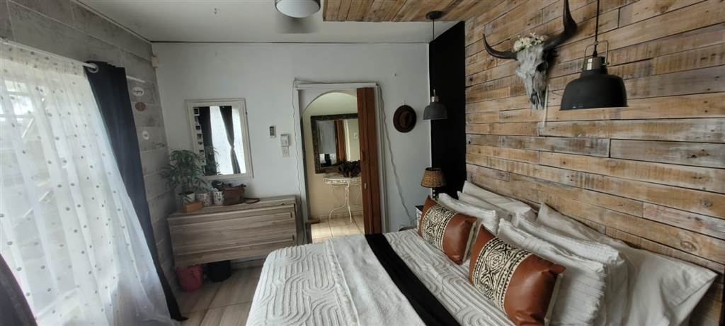 4 Bed House in Veld En Vlei photo number 27