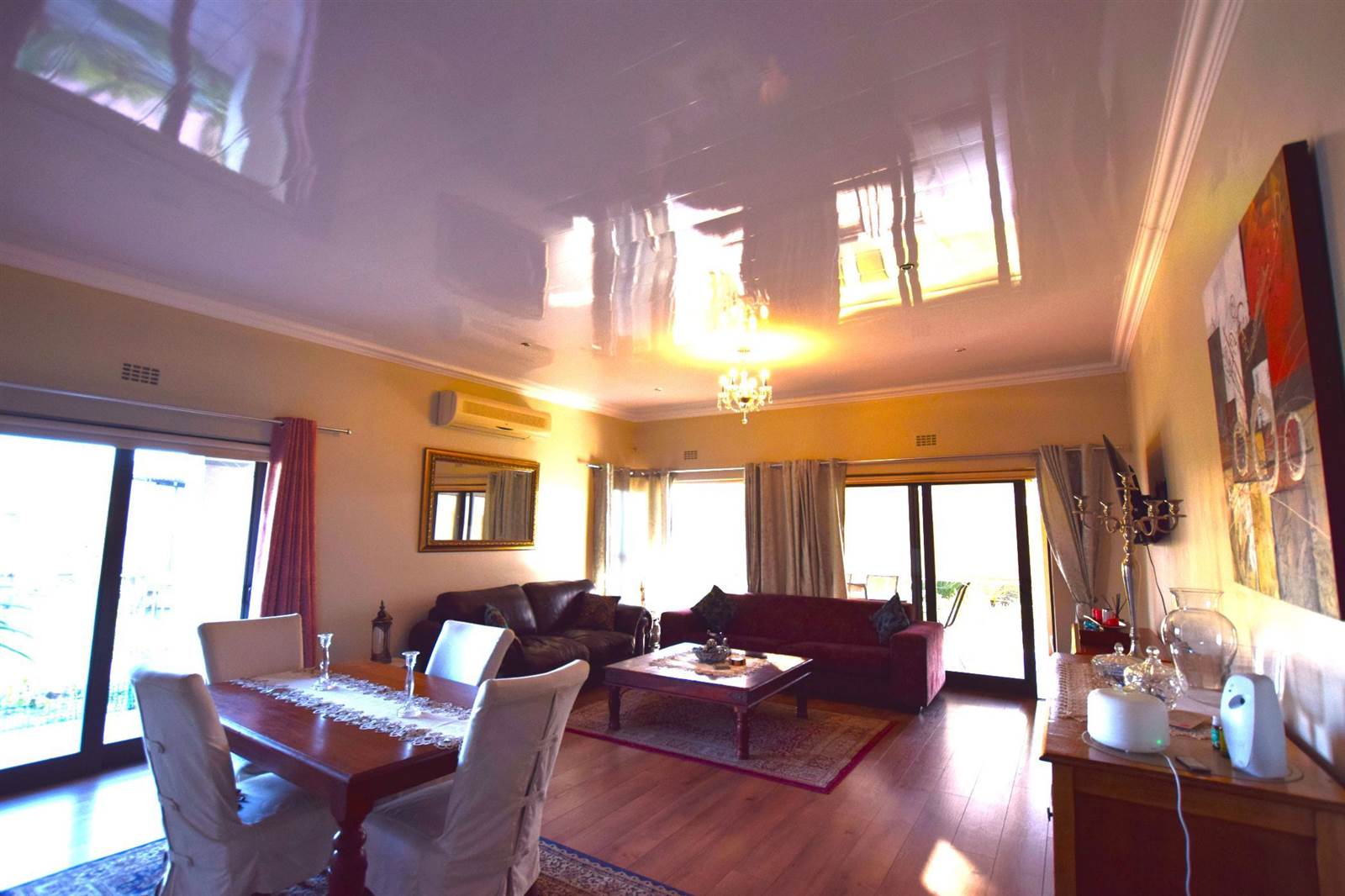 2 Bed House in Plattekloof photo number 9