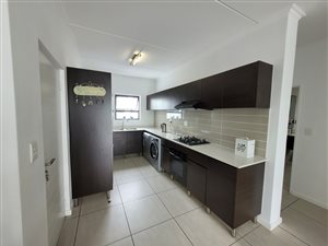 3 Bed Apartment in Greenstone Ridge
