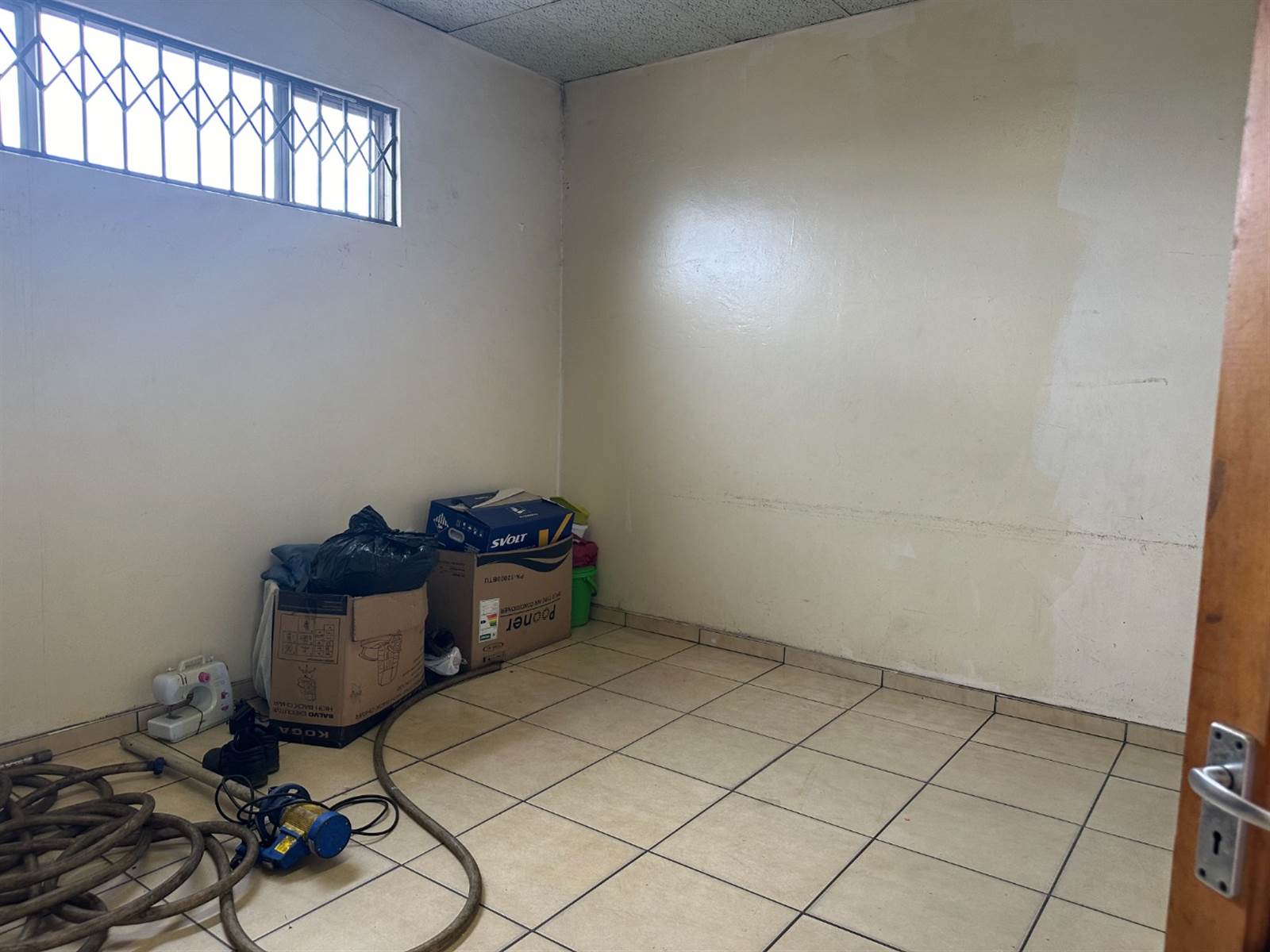 1087  m² Commercial space in Witbank Central photo number 18