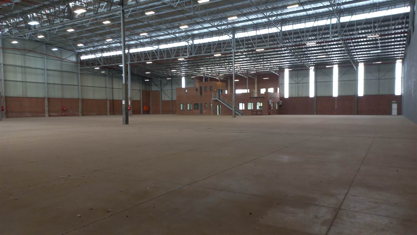 3983  m² Industrial space in Pomona photo number 6