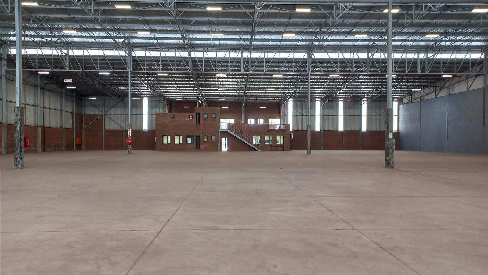 3983  m² Industrial space in Pomona photo number 7