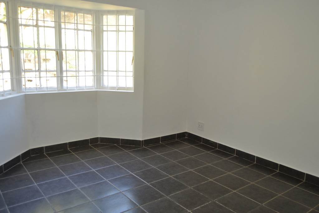 4 Bed House in Uvongo photo number 25