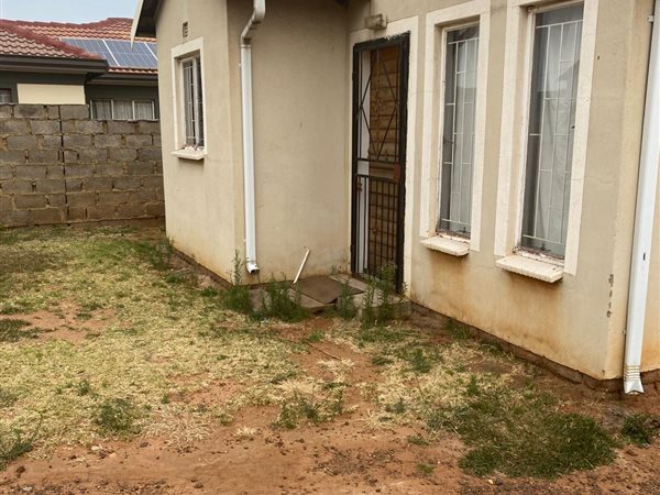 2 Bedroom House