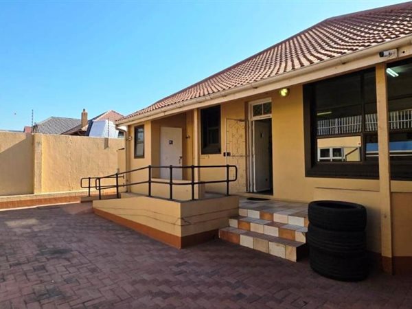 554 m² Office Space 554 m² Office Space