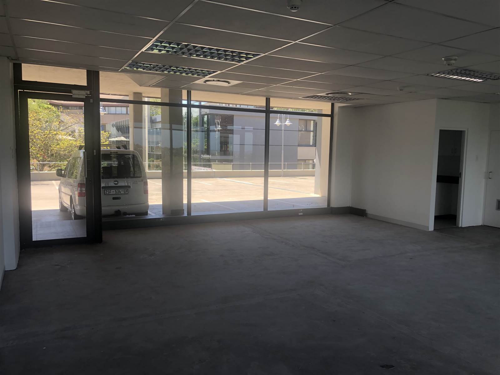 122  m² Commercial space in Westville photo number 8