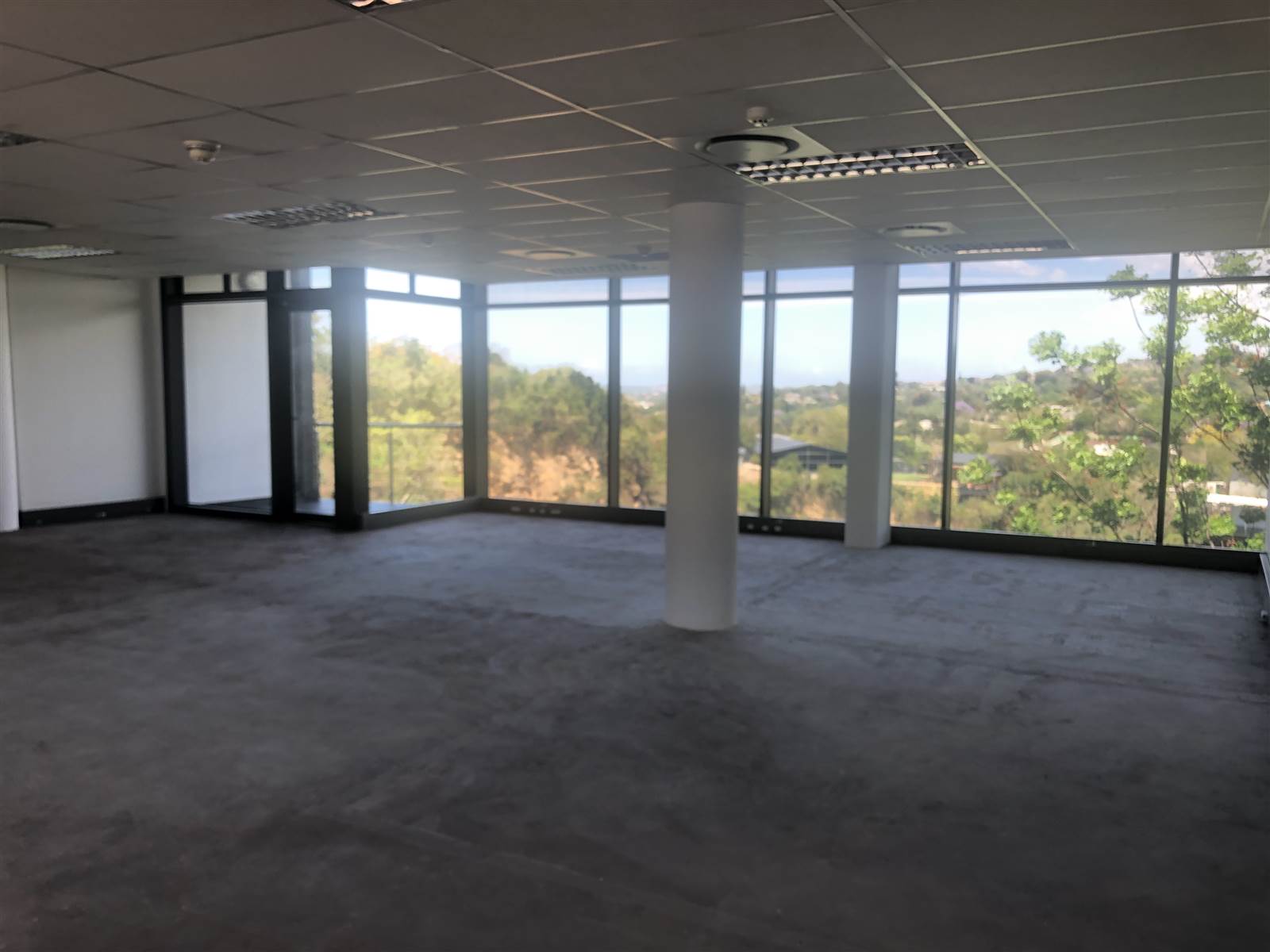 122  m² Commercial space in Westville photo number 3