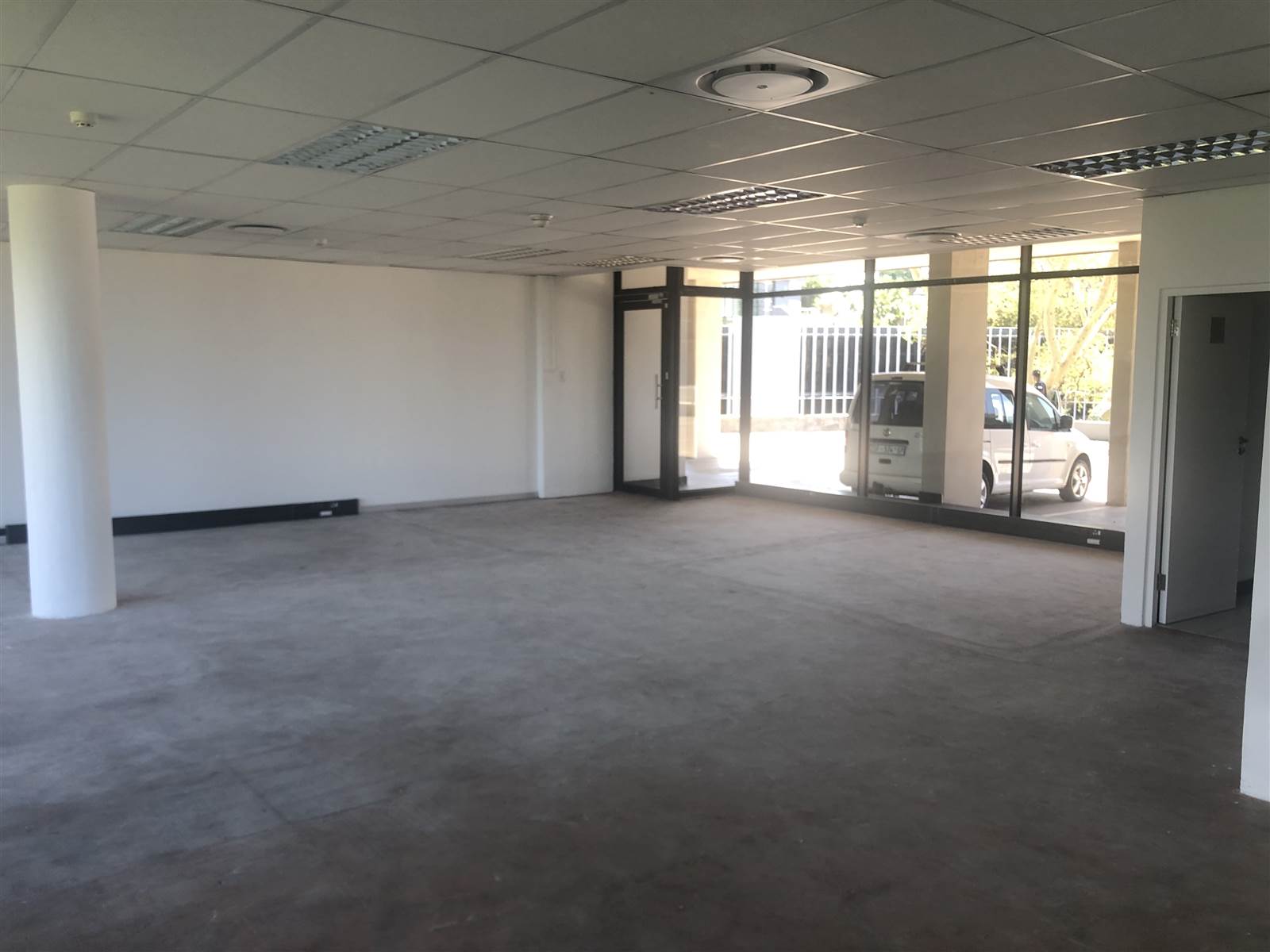 122  m² Commercial space in Westville photo number 7