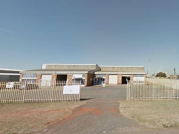 936  m² Industrial space in Middelburg Central