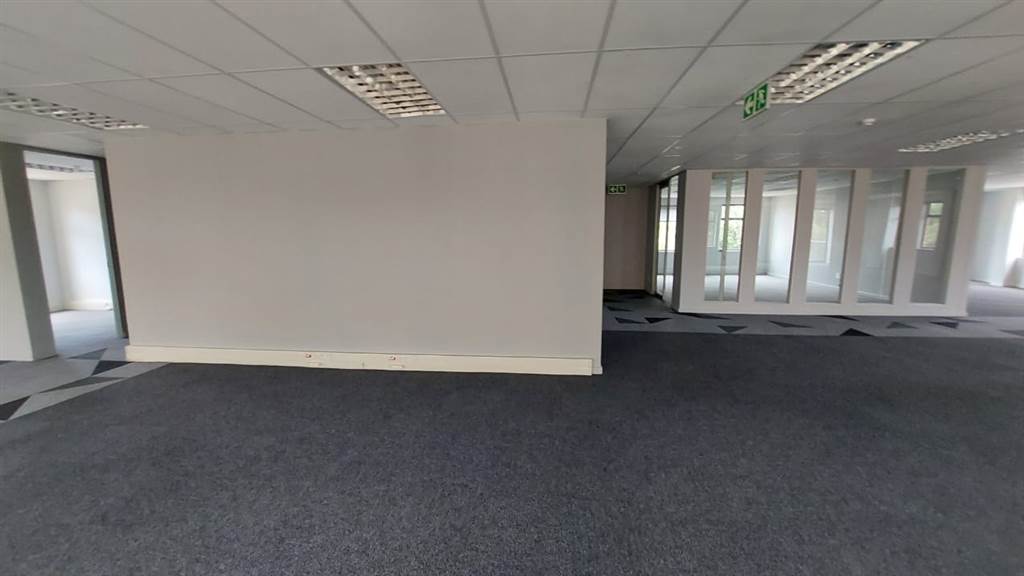 407  m² Commercial space in Route 21 Business Park photo number 12