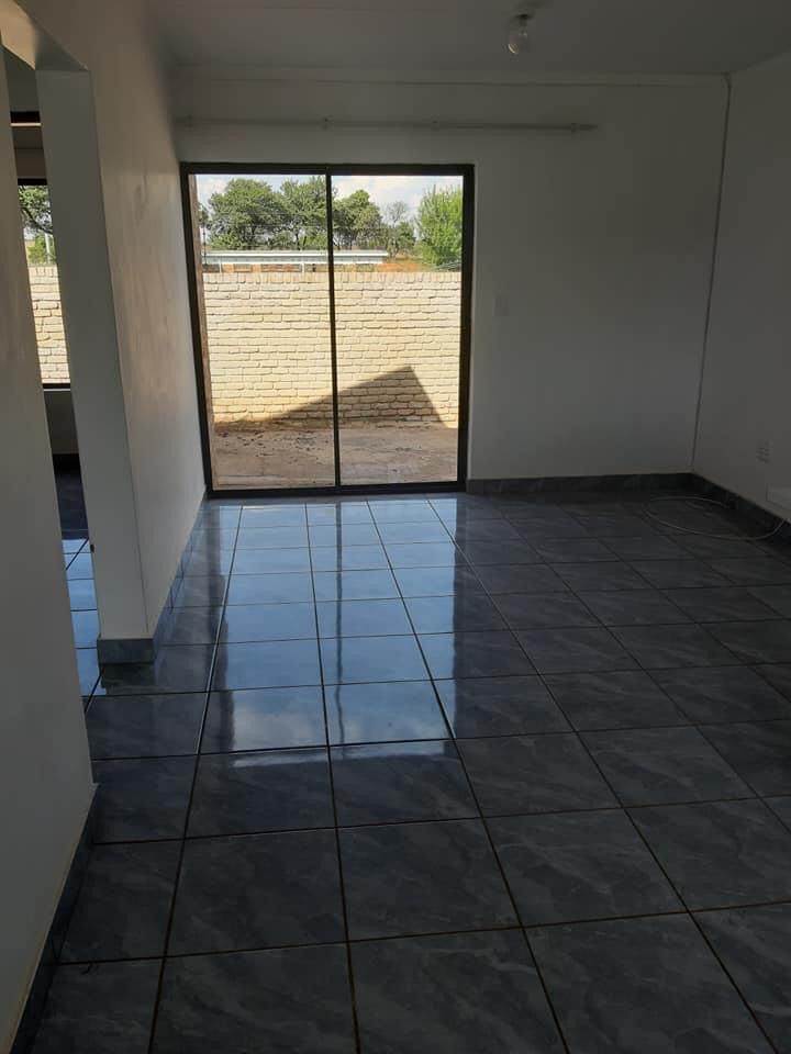 2 Bed Simplex in Ikageng photo number 12