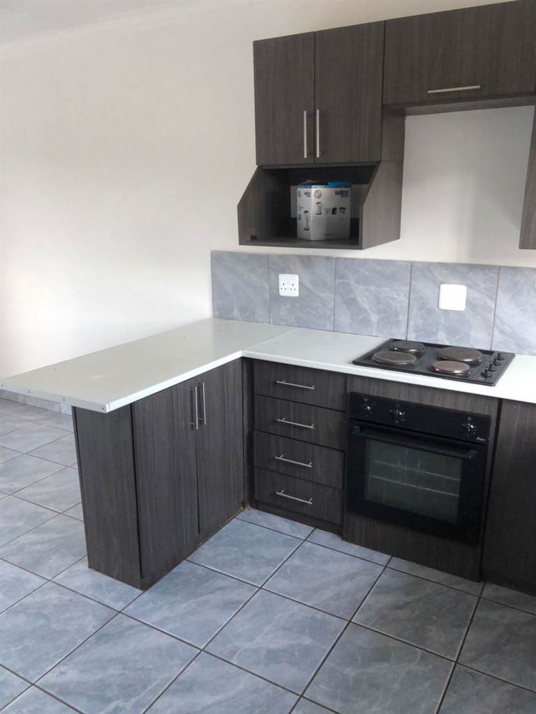 2 Bed Simplex in Ikageng photo number 8