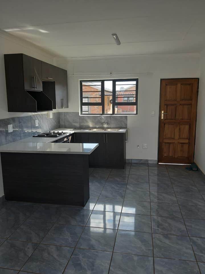 2 Bed Simplex in Ikageng photo number 6
