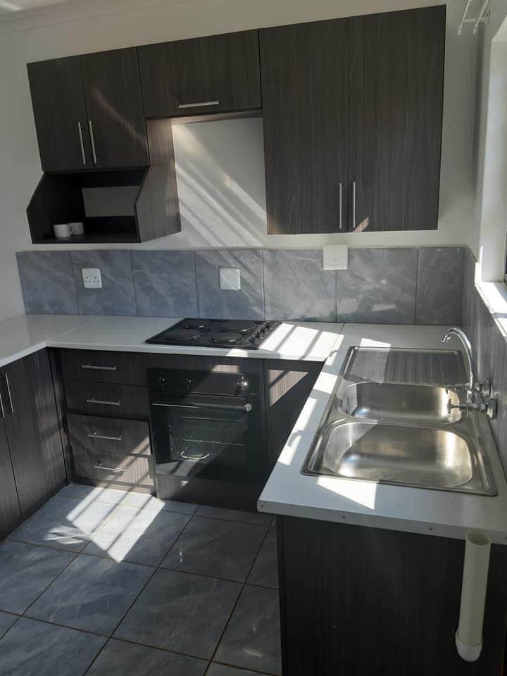 2 Bed Simplex in Ikageng photo number 5