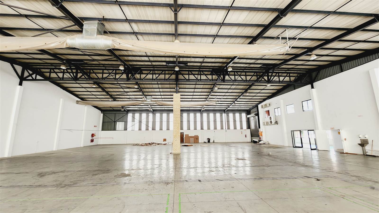 1311  m² Industrial space in North Riding photo number 8
