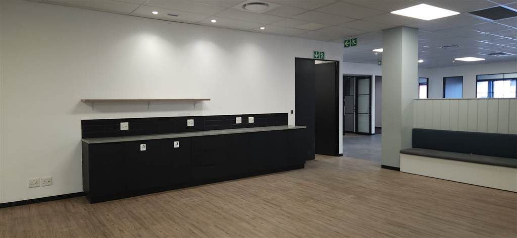 1095  m² Office Space in Milnerton Central photo number 12
