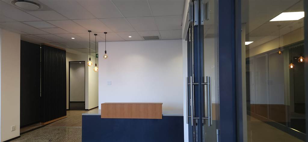 1095  m² Office Space in Milnerton Central photo number 1