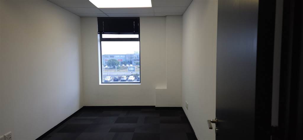 1095  m² Office Space in Milnerton Central photo number 9