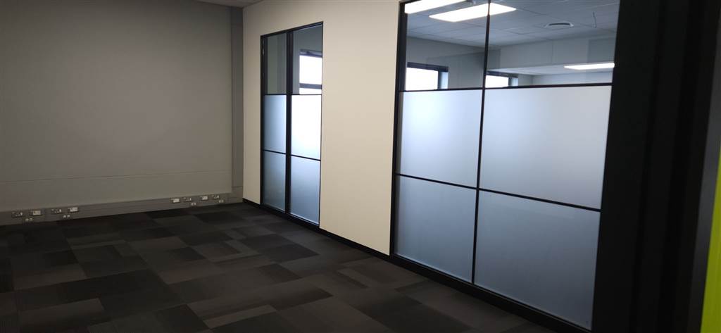 1095  m² Office Space in Milnerton Central photo number 21