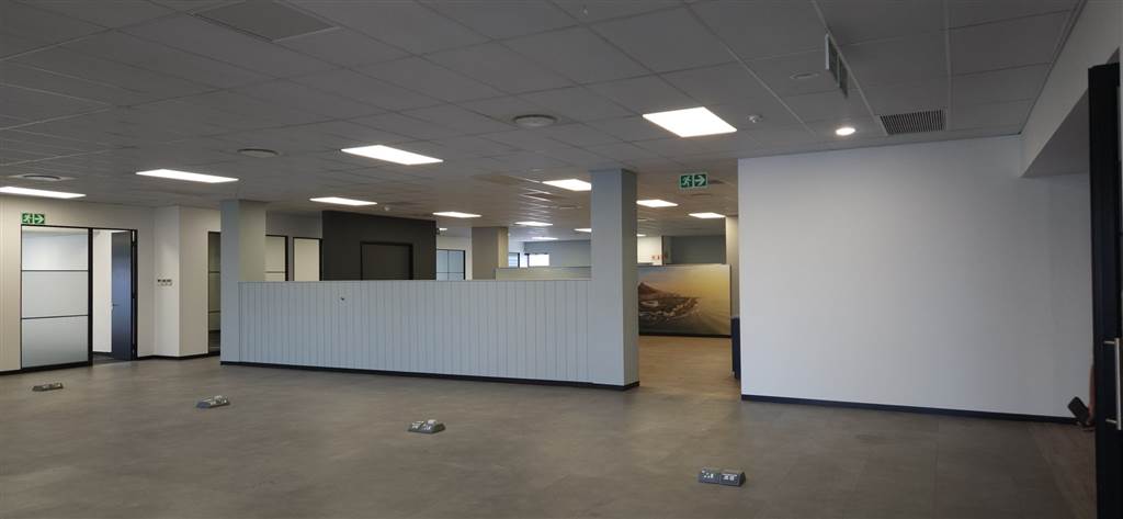 1095  m² Office Space in Milnerton Central photo number 8