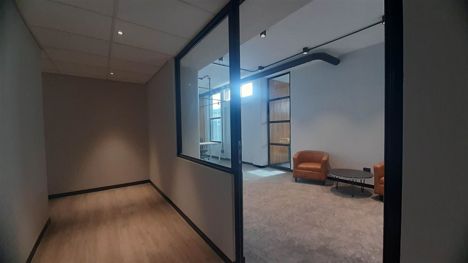 112  m² Commercial space in Cape Town City Centre photo number 4