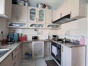 2 Bed Apartment in Shelly Beach