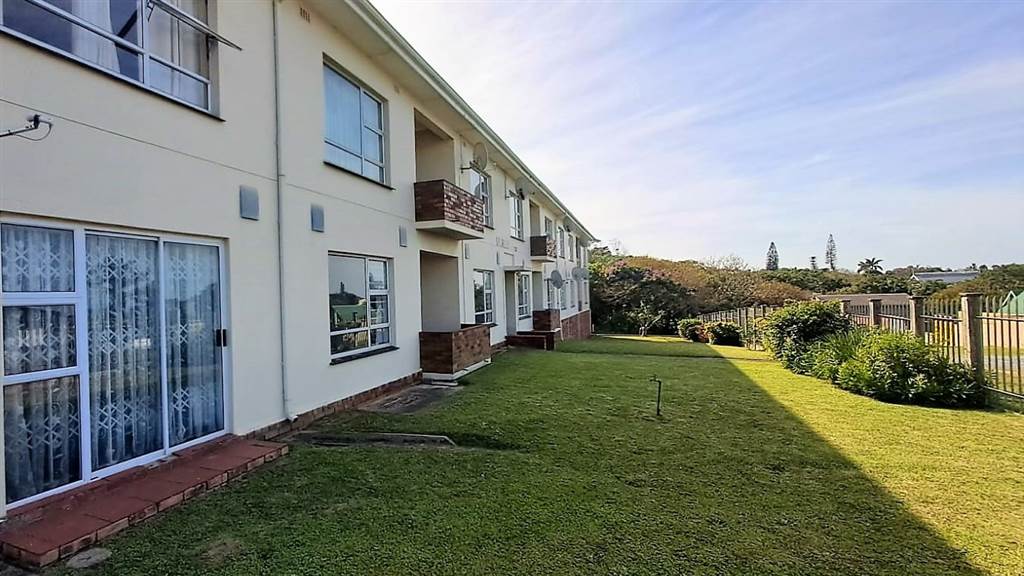 2 Bed Apartment in Shelly Beach photo number 22