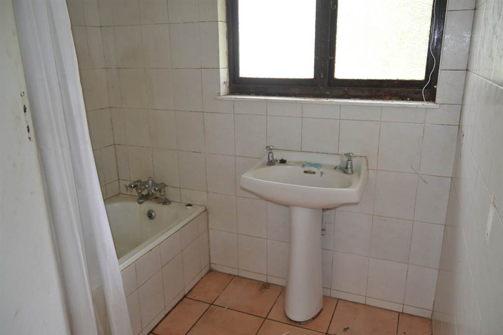 3.5 Bed House in Manaba photo number 22