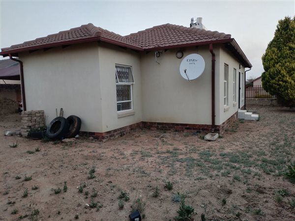 3 Bedroom House 3 Bedroom House