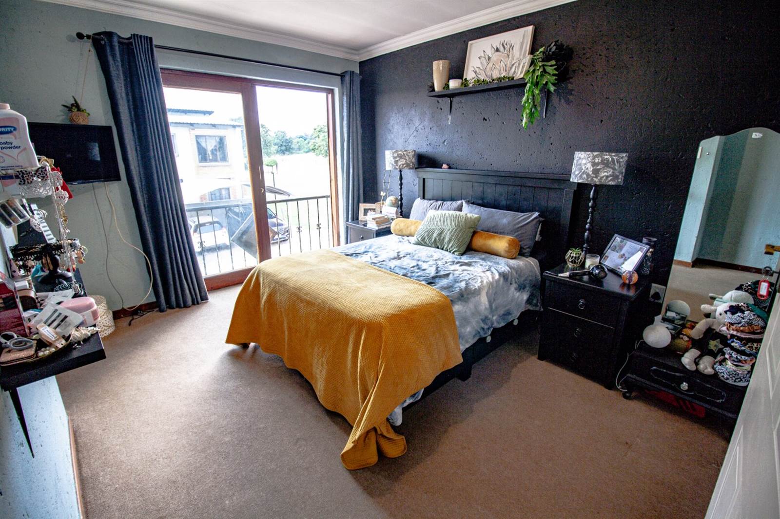 2 Bed Apartment in Zwartkop photo number 19