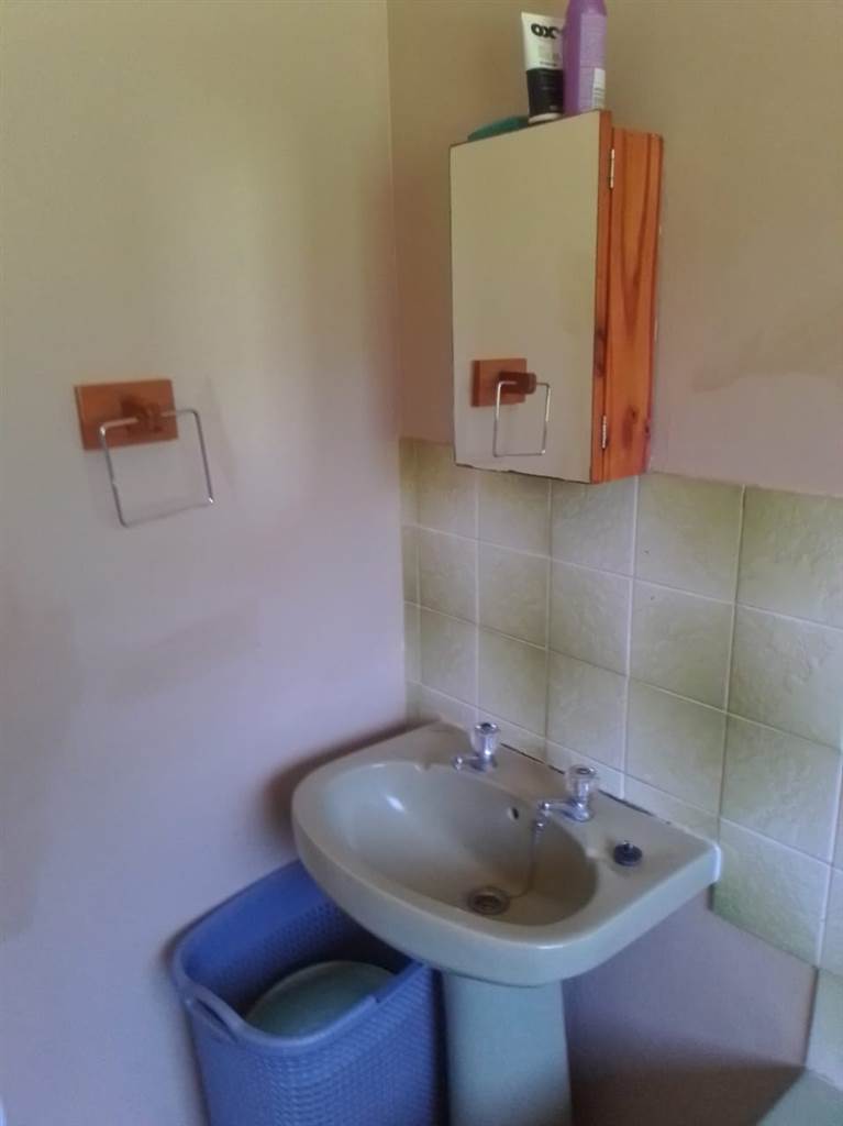 3 Bed House in Empangeni photo number 15