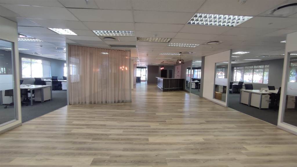 368  m² Commercial space in Bruma photo number 24
