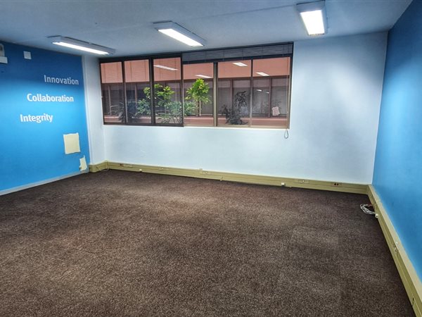 41  m² Office Space in Rietfontein