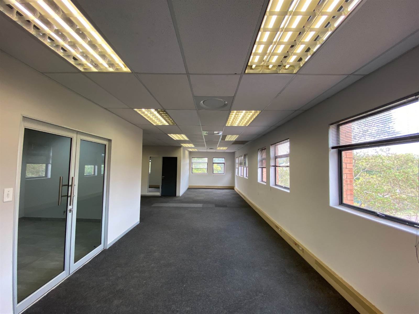 101  m² Office Space in Faerie Glen photo number 5