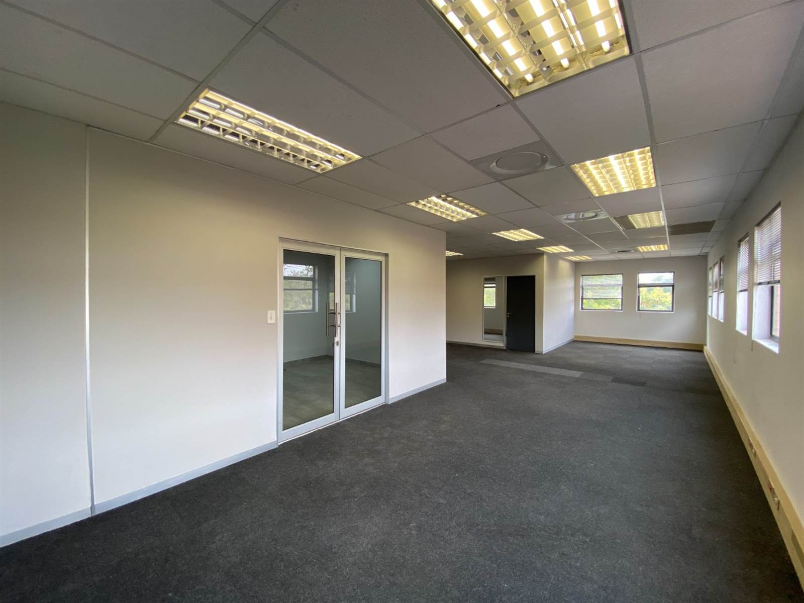 101  m² Office Space in Faerie Glen photo number 6