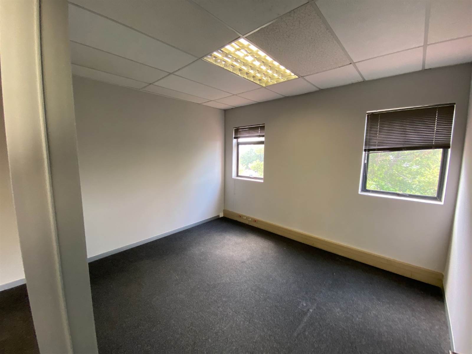 101  m² Office Space in Faerie Glen photo number 9