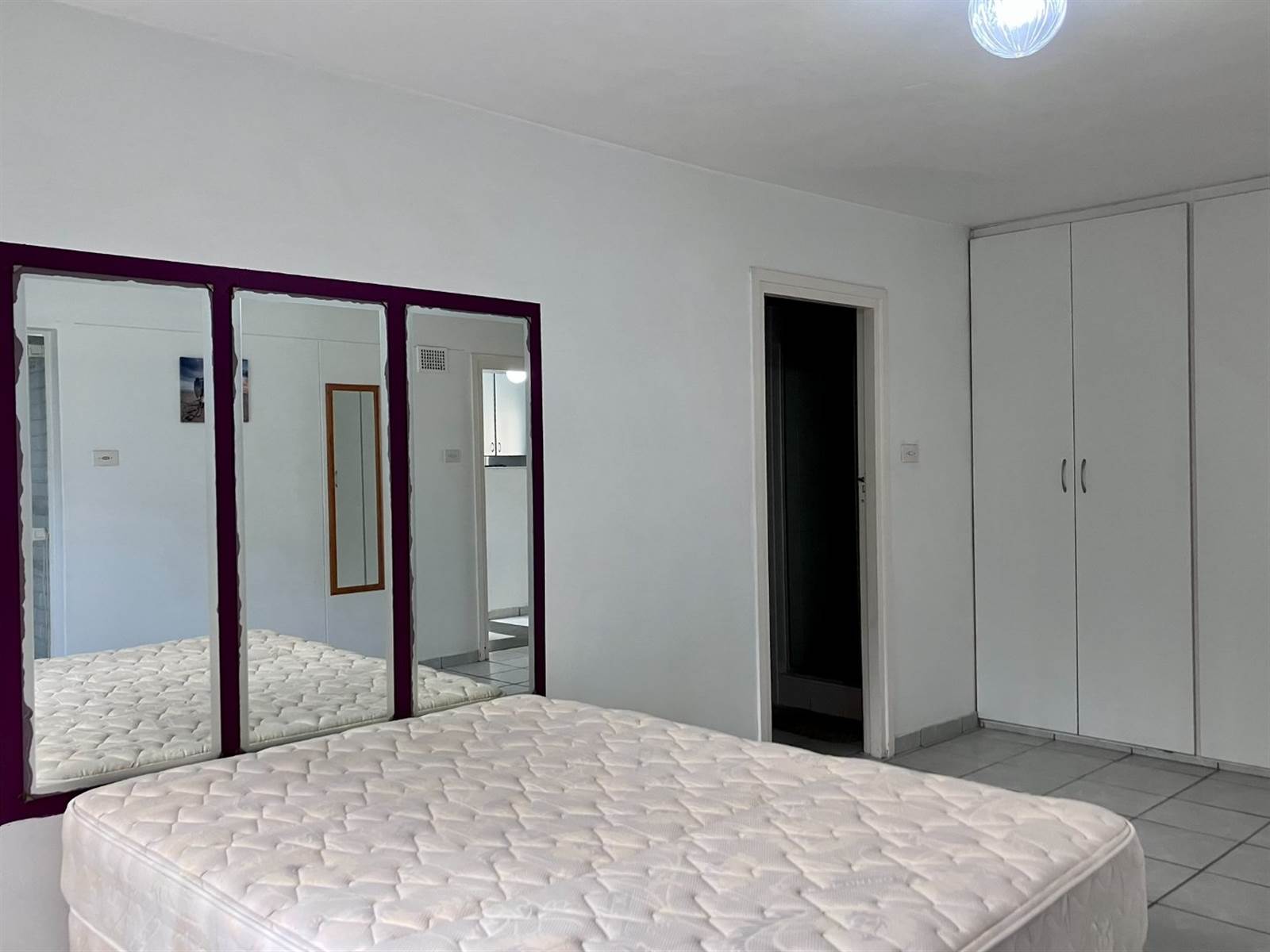 3 Bed Apartment in Amanzimtoti photo number 18
