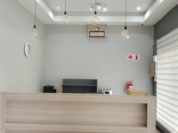 15  m² Commercial space in Erasmia