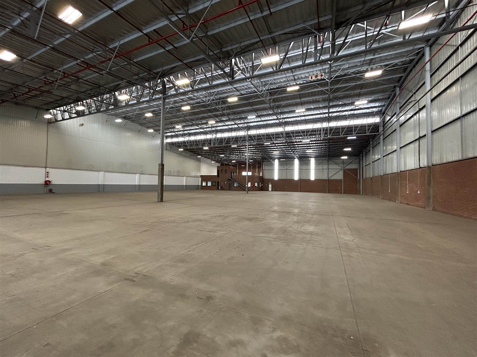 2948  m² Industrial space in Pomona photo number 4