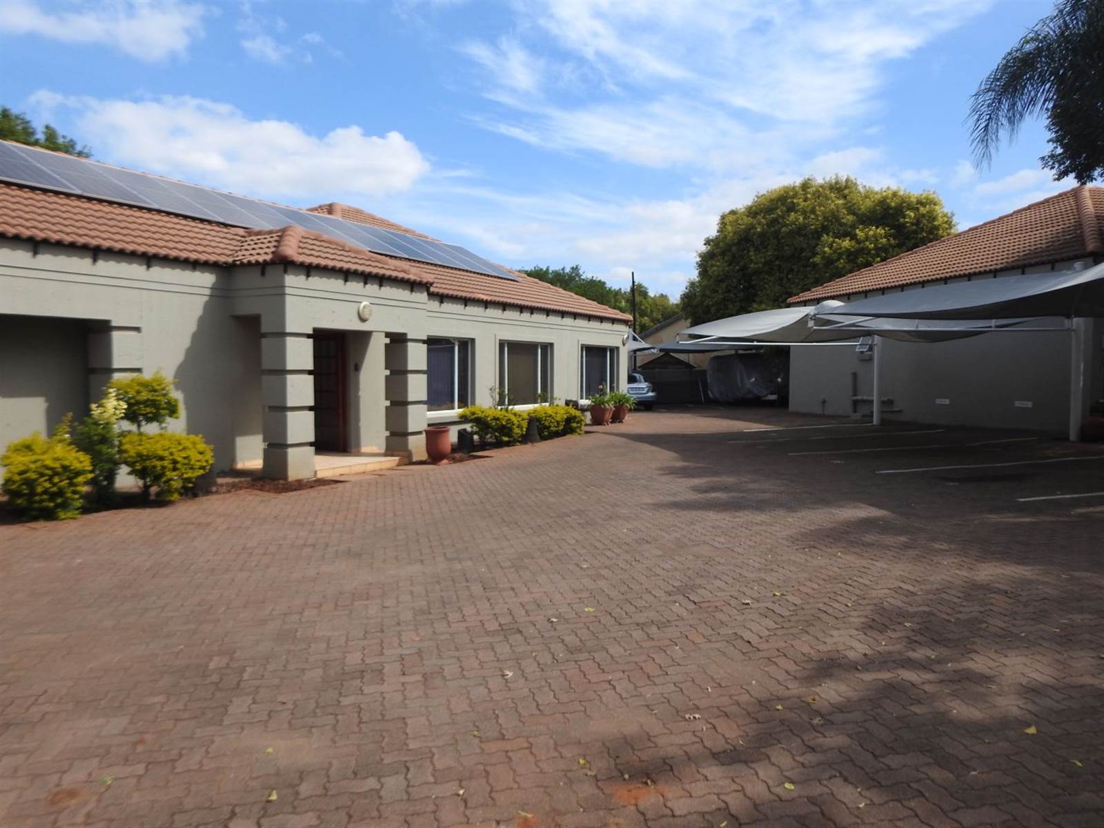 188  m² Office Space in Doringkloof photo number 4