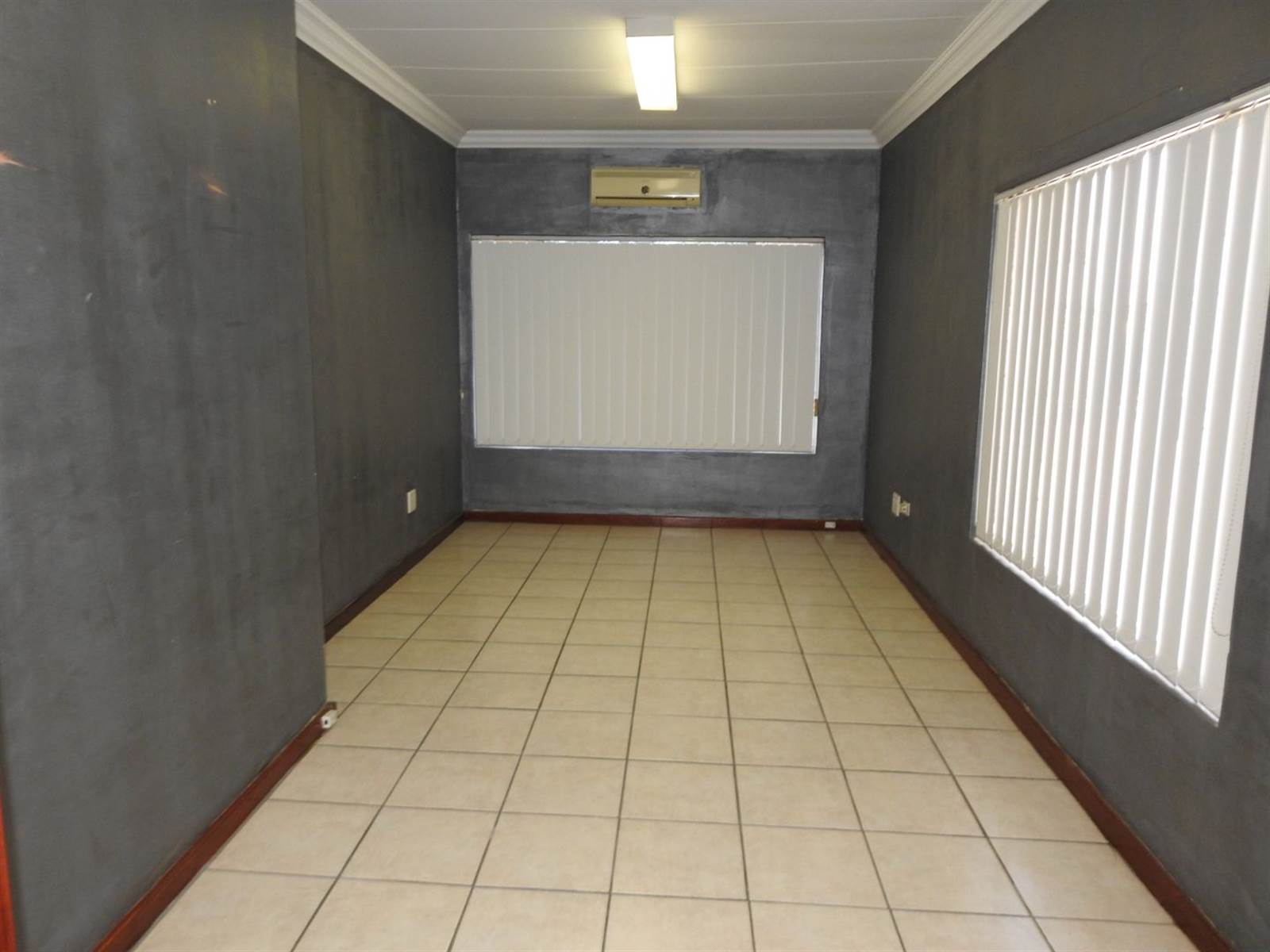 188  m² Office Space in Doringkloof photo number 8