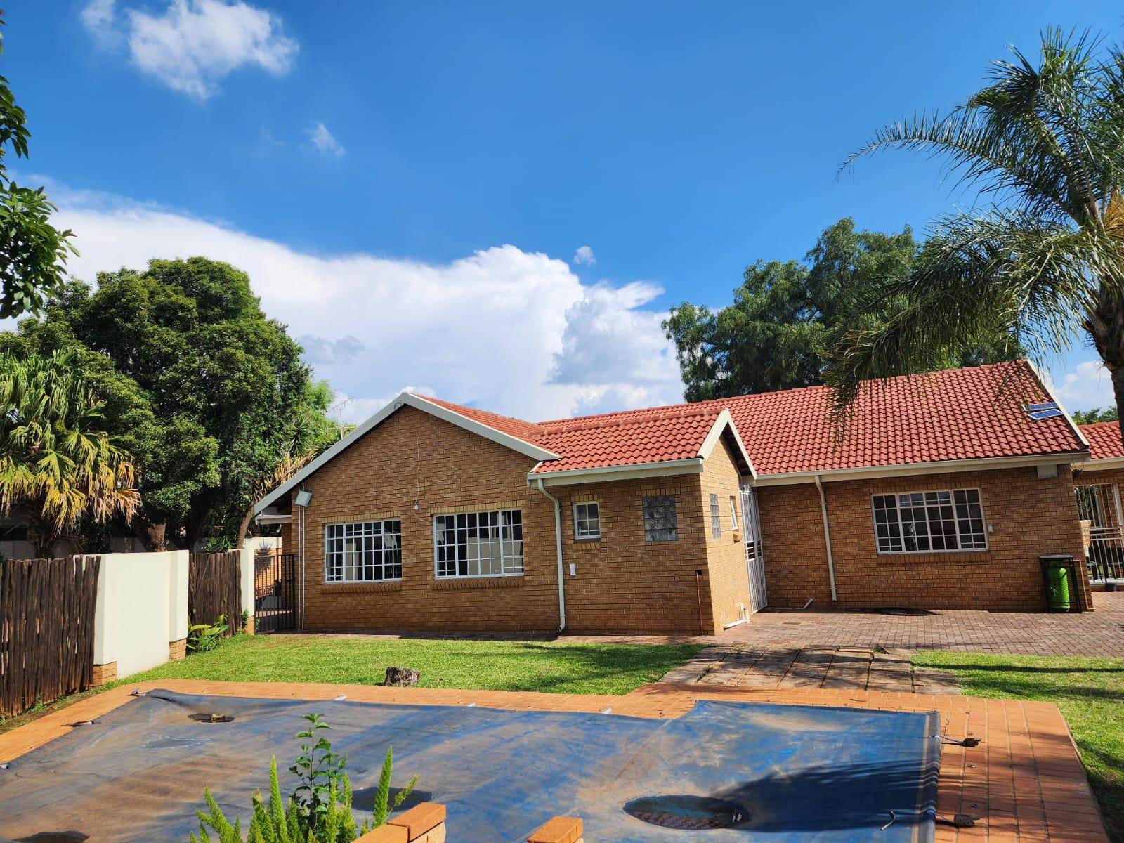 3 Bed House in Laudium photo number 9