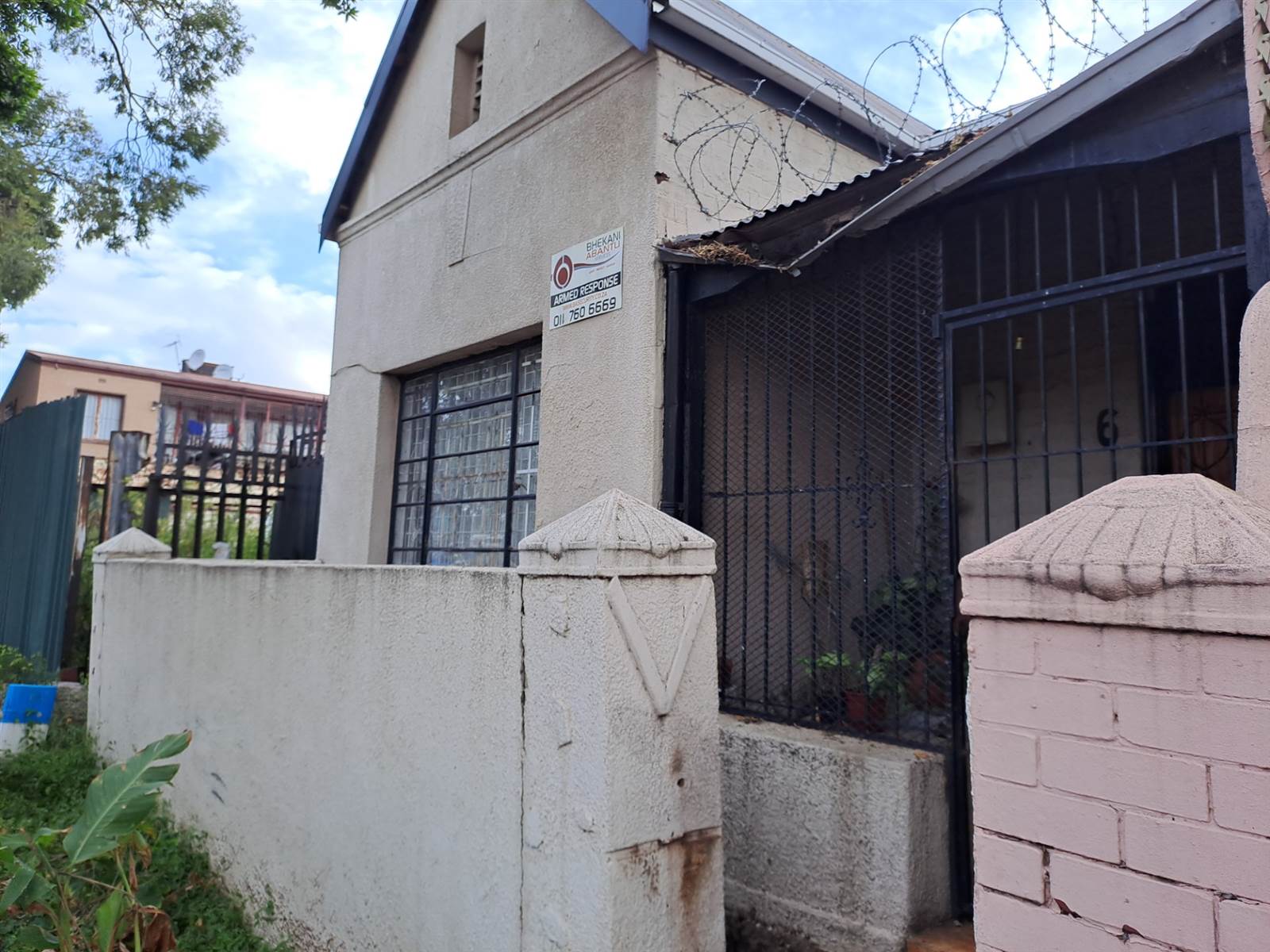 80  m² Office Space in Kloofendal photo number 1