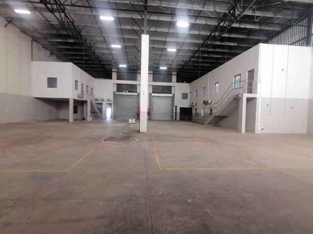 1301  m² Commercial space in Riverhorse Valley photo number 2
