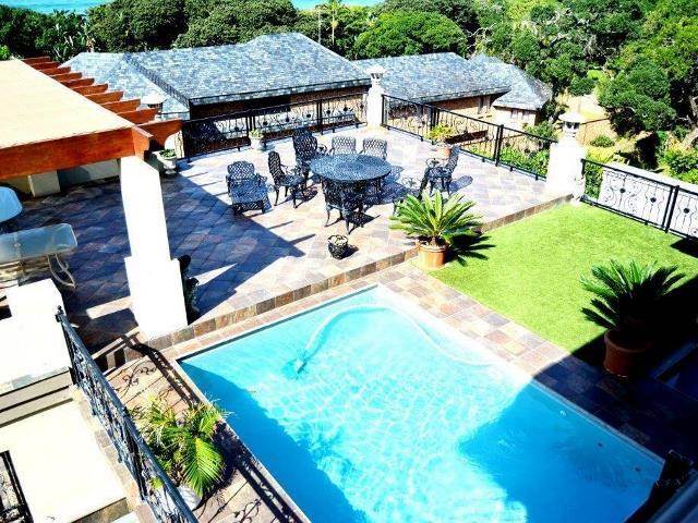 5 Bed House in Umtentweni photo number 3
